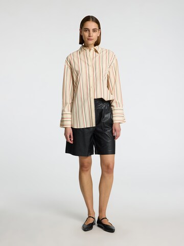Chemisier 'SLFDAN' SELECTED FEMME en beige