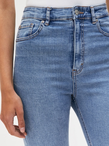 Skinny Jean Pull&Bear en bleu