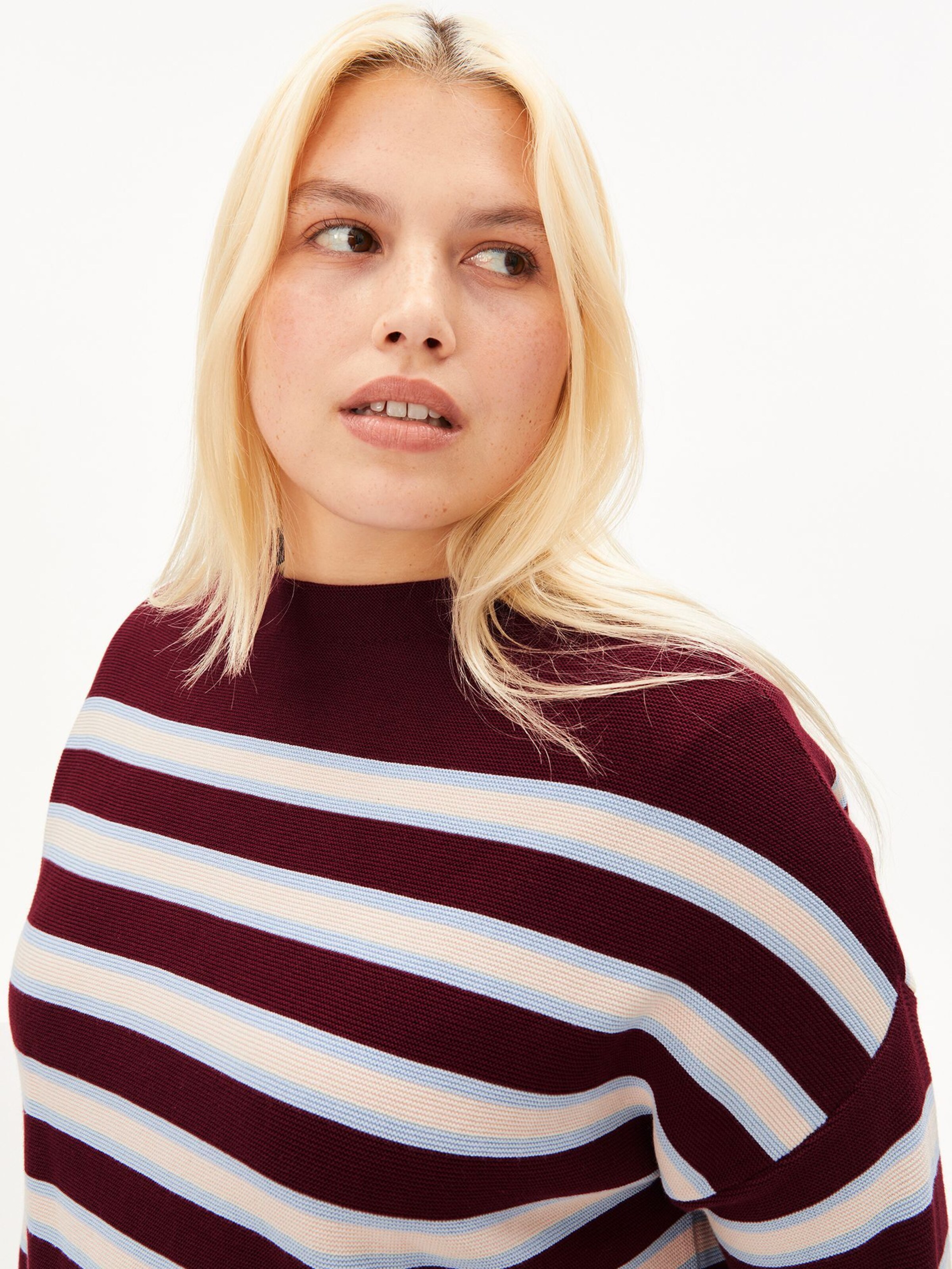 ARMEDANGELS Sweater in Red