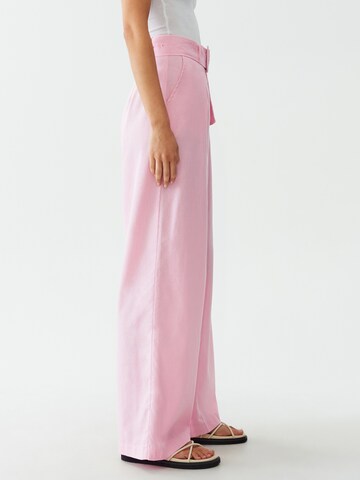 Calli Voľný strih Plisované nohavice - ružová
