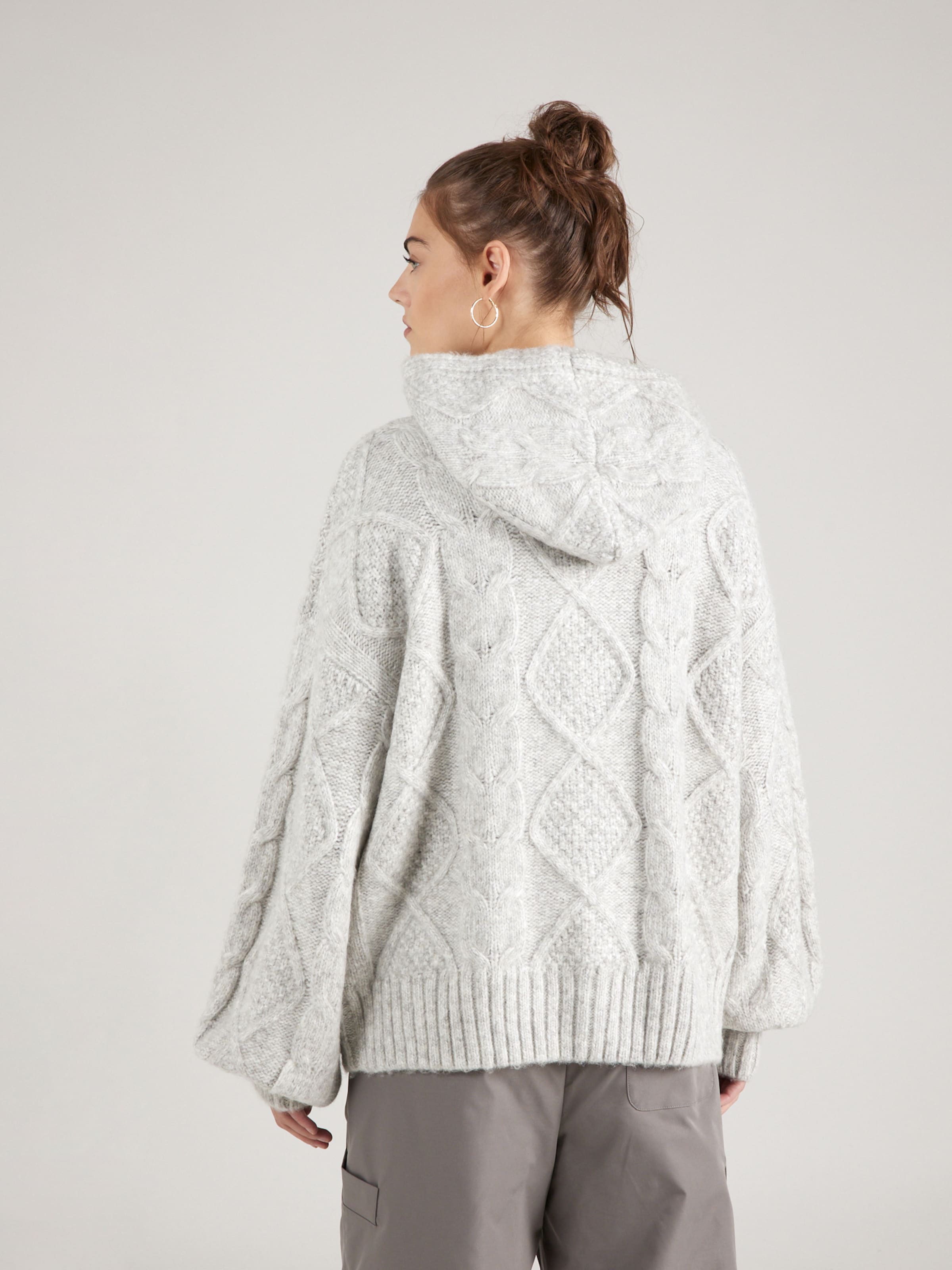 millane Knit Cardigan in Grey | ABOUT YOU