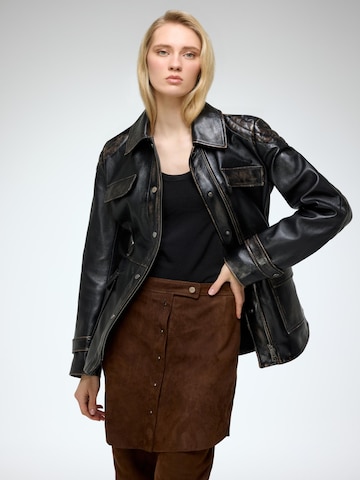 V S P Winterjacke 'Joan' in Schwarz