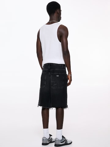 Pull&Bear Loosefit Shorts in Schwarz