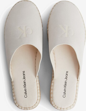 Calvin Klein Jeans - Zapatos abiertos en blanco