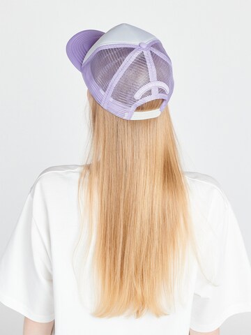 Casquette Bless my Demons exclusive for ABOUT YOU en violet : derrière