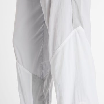 new balance Loosefit Hose 'Achieve' in Weiß