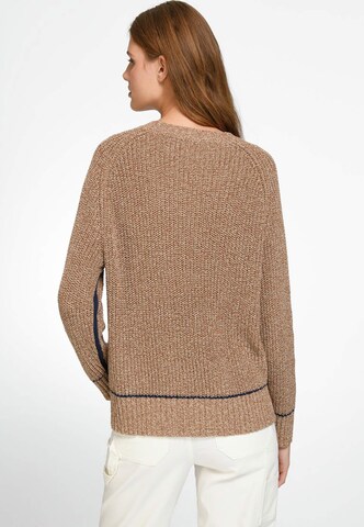 DAY.LIKE Sweater in Brown