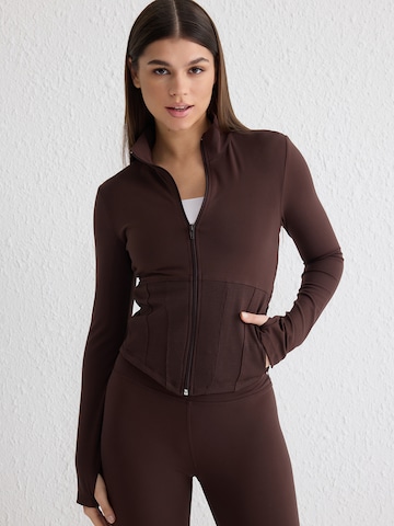 Trendyol Jacke in Braun: Vorderseite