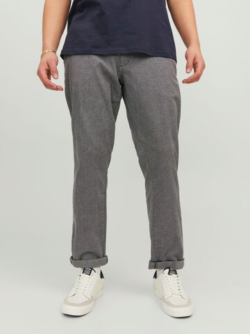 Coupe slim Pantalon chino Jack & Jones Plus en gris : devant