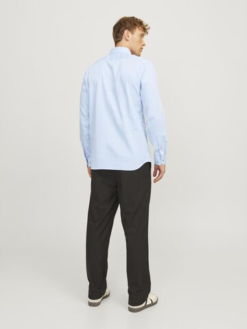 JACK & JONES Slim fit Button Up Shirt 'JPRBLAParker' in Blue