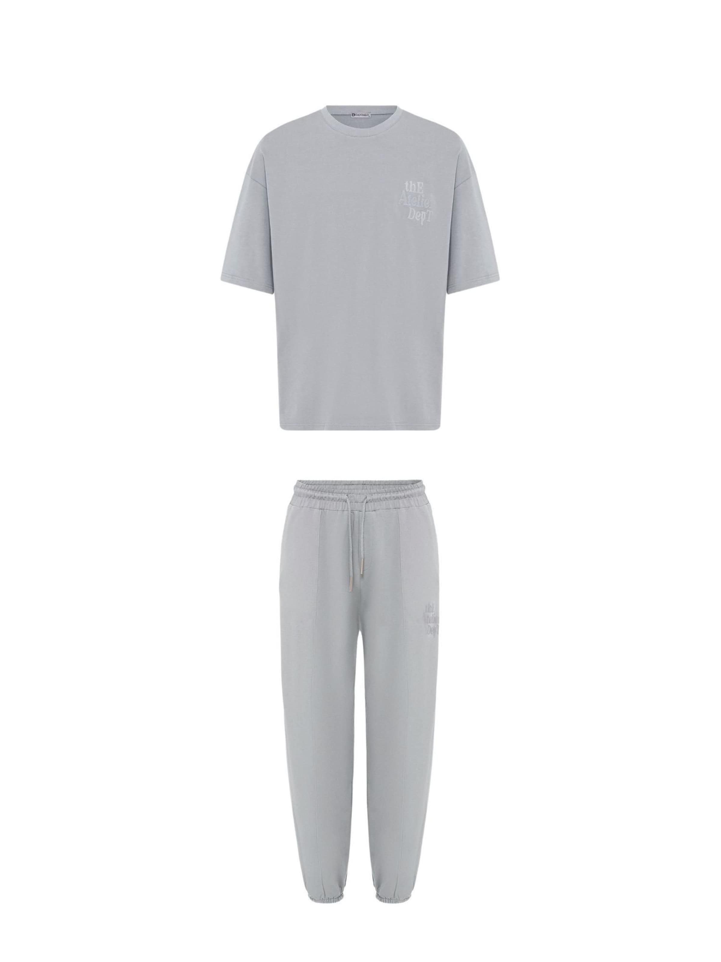 Dandalo - Chándal en gris: frente