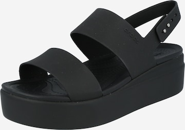 Sandalo 'Brooklyn' di Crocs in nero: frontale