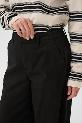 Cream Loose fit Trousers 'Visti' in Black
