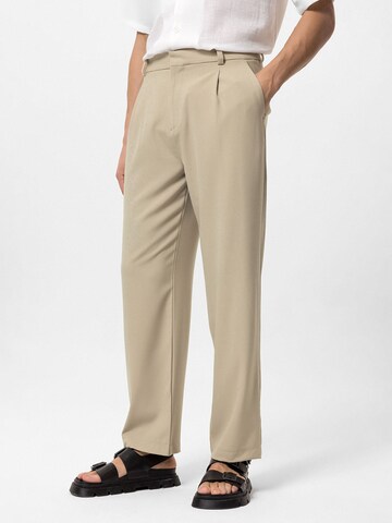 Regular Pantalon à plis 'Doha' Antioch en beige