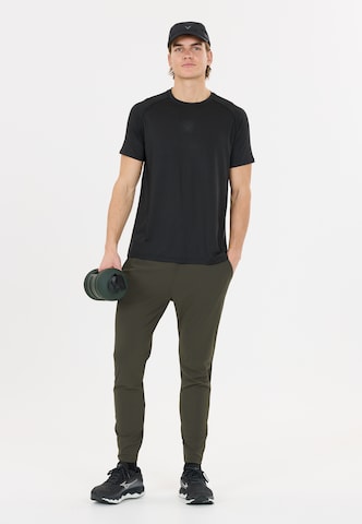 Virtus Tapered Hose 'Alonso V2' in Grün