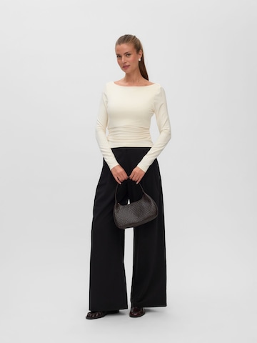 Maglietta 'AWEllison' di VERO MODA in bianco