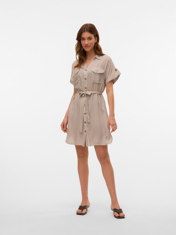 VERO MODA - Vestido camisero 'VMBumpy' en marrón