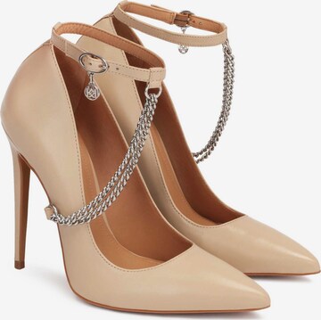 Kazar Pumps in Beige