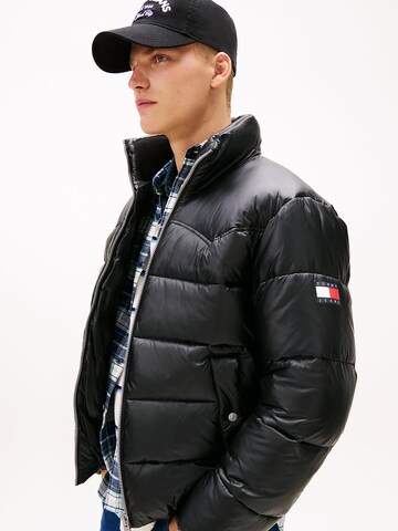 Tommy Jeans Winterjacke in Schwarz