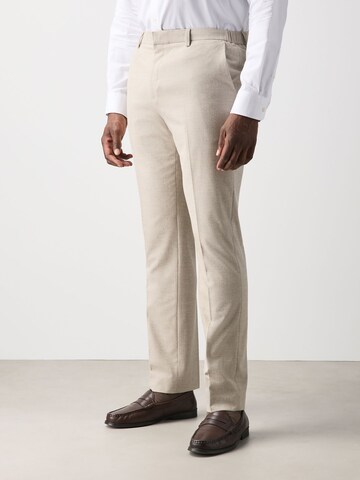 regular Pantaloni con piega frontale di Next in beige: frontale