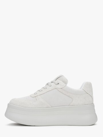 Estro Platform trainers '22-01-32' in White