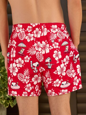 Next Σορτσάκι-μαγιό σε κόκκινο