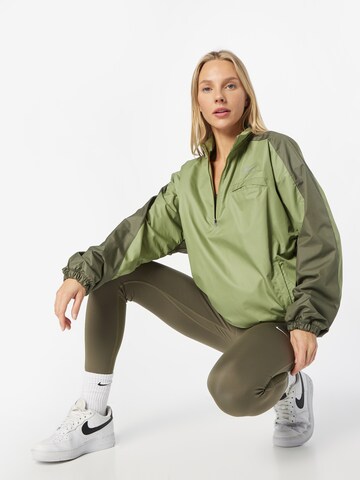 Veste de sport NIKE en vert