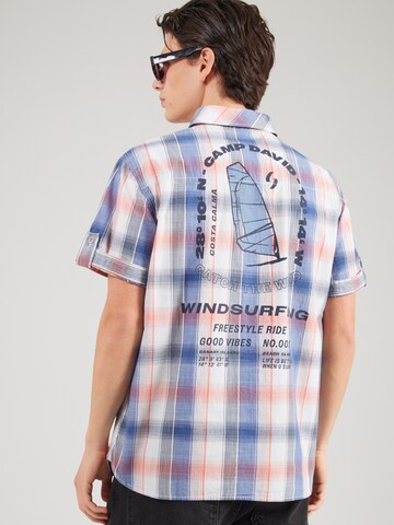 CAMP DAVID - Ajuste regular Camisa en naranja