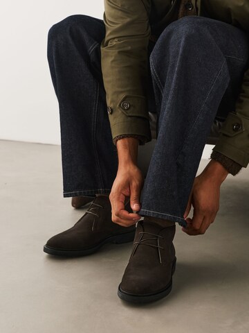 Boots chukka di Next in marrone