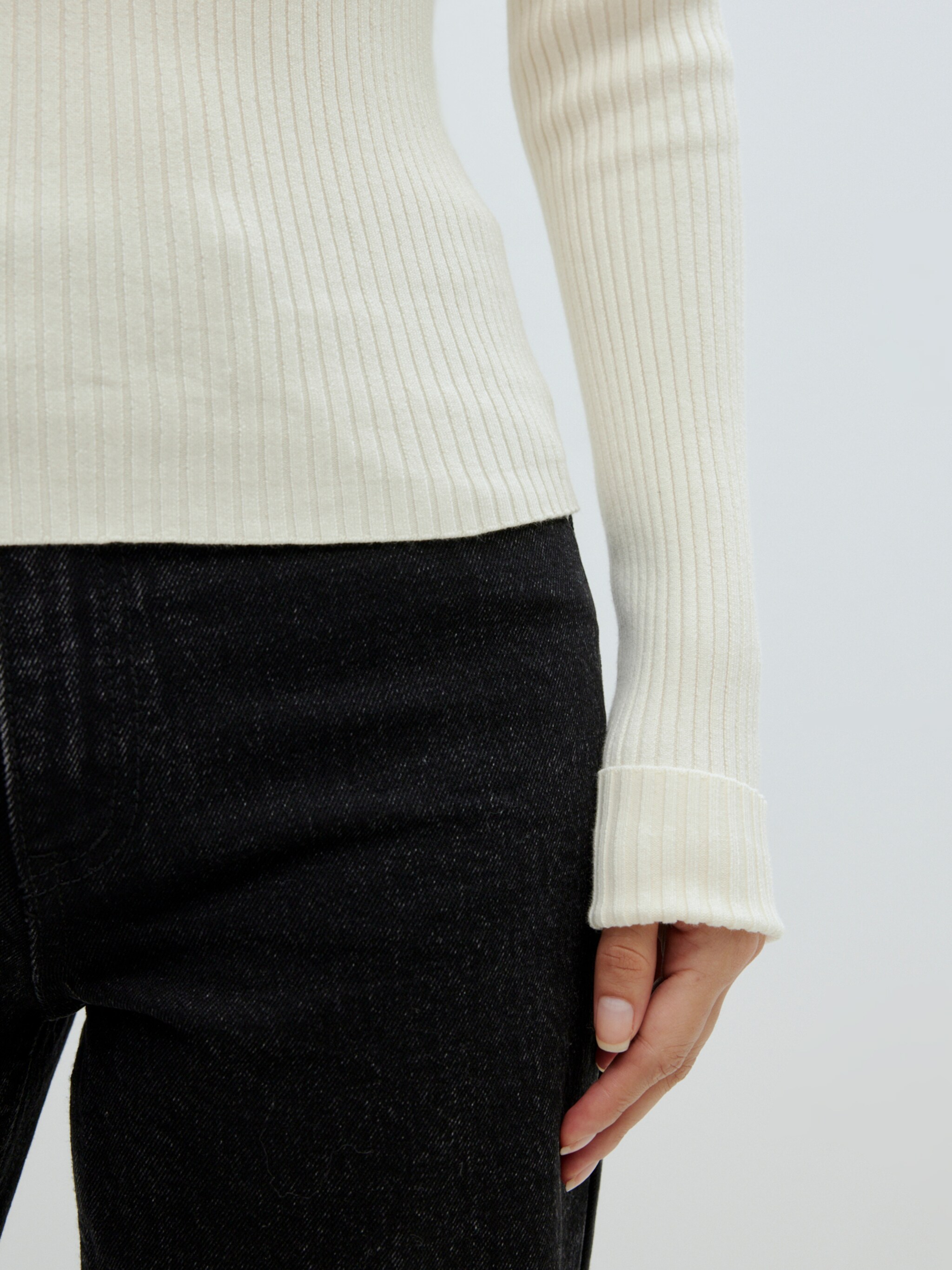 EDITED Produkte Pullover 'Alison' offwhite