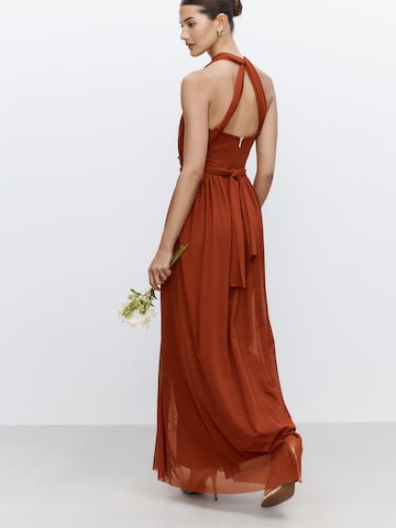 Next Iltapuku värissä ruskea