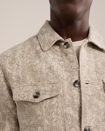 WE Fashion - Ajuste confortable Camisa en beige
