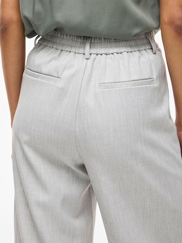 VILA - Pierna ancha Pantalón plisado 'VIVarone' en gris