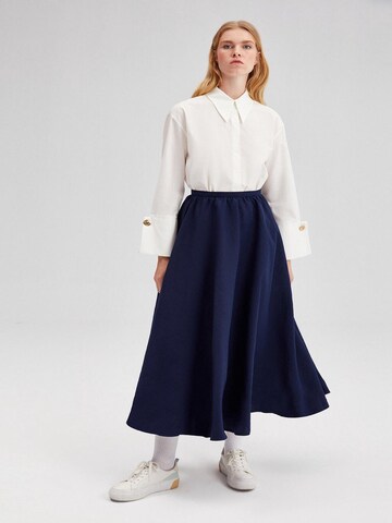Touche Prive Skirt in Blue