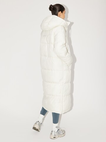Manteau d’hiver 'Klea' LeGer by Lena Gercke en blanc