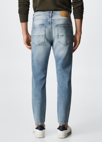 MANGO MAN Tapered Jeans 'Tom' in Blau