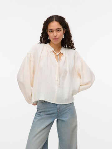 VERO MODA Blouse 'VMBeth' in White: front