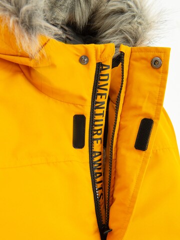 Cool Club Between-Season Jacket in Yellow