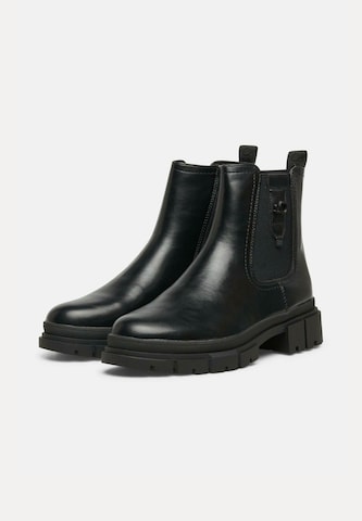 Botine de la s.Oliver pe negru