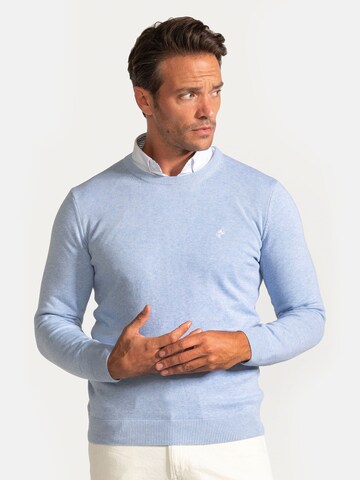 Jacey Quinn Pullover in Blau: Vorderseite
