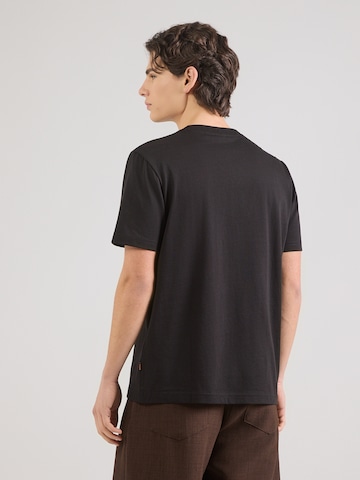 BOSS T-Shirt  'Insignia' in Schwarz