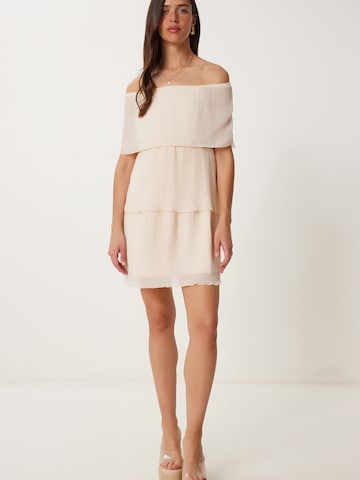 Robe Happiness İstanbul en beige