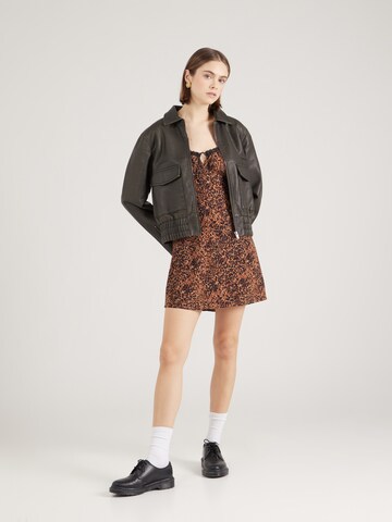 Miss Selfridge Mekko värissä musta