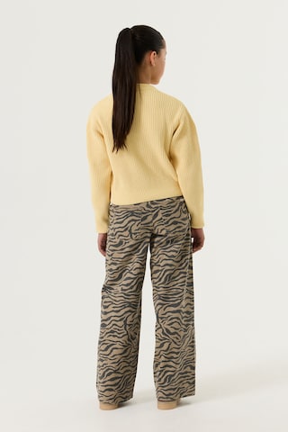 GARCIA Sweater in Yellow