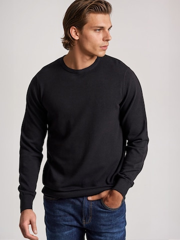 Pull-over Funky Buddha en noir : devant