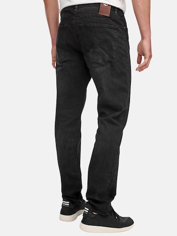 Tazzio Regular Jeans 'A105' in Schwarz