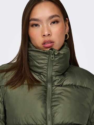 Veste mi-saison 'ASTA' ONLY en vert