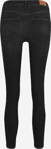 Slimfit Jeans 'LUX' di Vero Moda Petite in nero