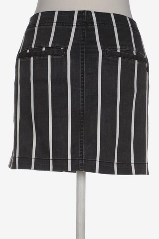 Volcom Skirt in S in Black