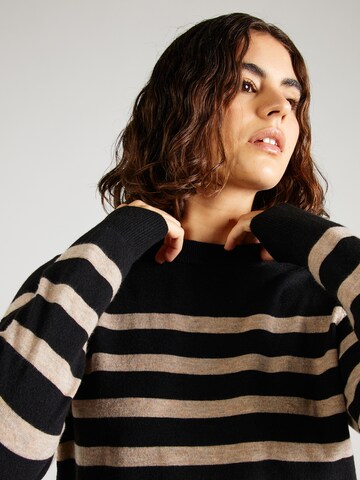 VILA Sweater 'Kerry' in Black